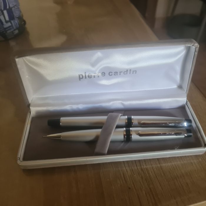 Pix și creion cu mina Pierre cardin