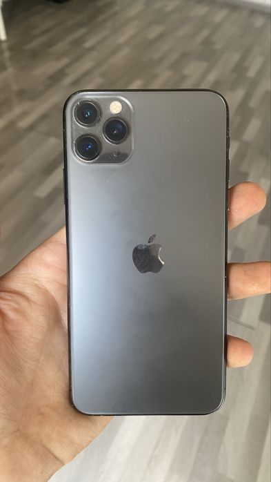 Ayfon 11promax holati yaxwi chekalari sal qrlgan