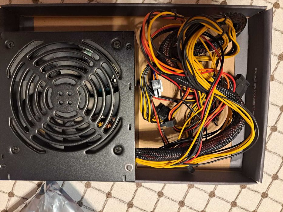 DeepCool DE600 V2 600W – Работещо захранване