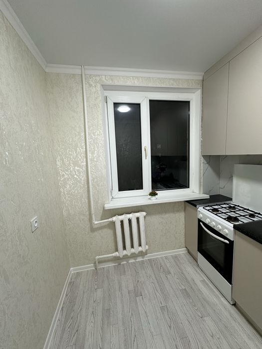 Продам 2 квартиру  Есет Батыр 105 к2