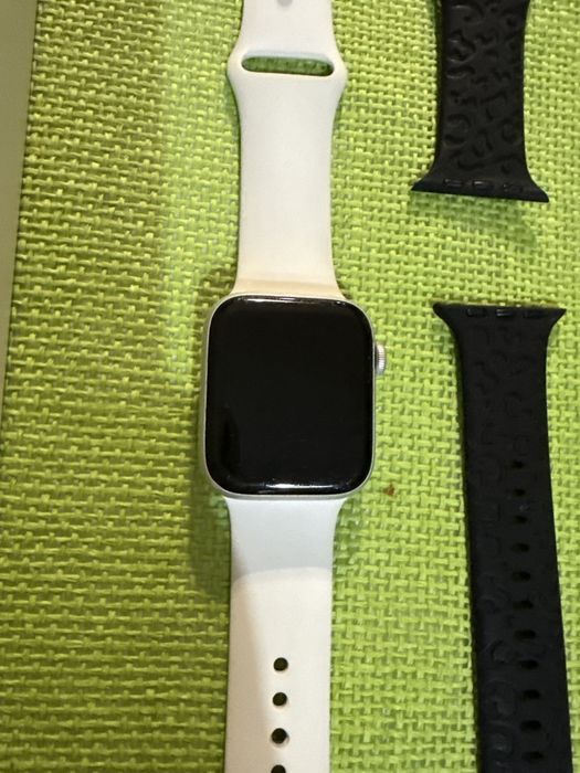 Apple Watch Series 6, 44 мм
