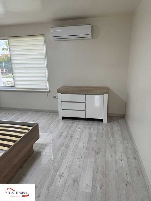 Дава се под наем Тристаен апартамент в София, Враждебна - 100 кв.м за 1000 € - Снимка #11