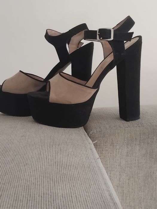 sandale piele intoarsa nr 37