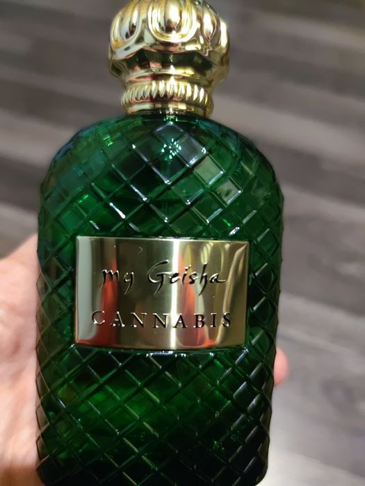 My geisha Cannabis