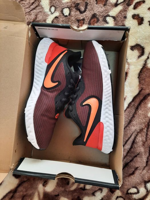 Vând Adidași Nike Unisex