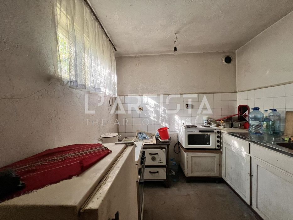 Къща в София, област-с.Връдловци площ 120 цена 62000