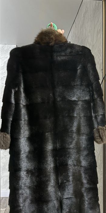 Продам норковую шубу