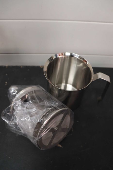 Ръчна каничка за млечна пяна Steel Knight – 500 мл