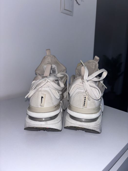 Vand nike air max furyosa damă