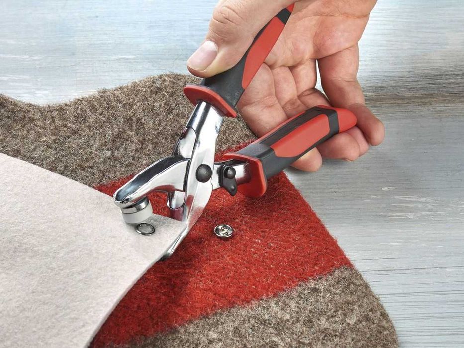 SET 3 CLESTI GAURIT si aplicat capse, cleste PREDUCEA, PERFORAT curea, piele pasla copertine, huse materiale groase; nou, sigilat realizat in Germania