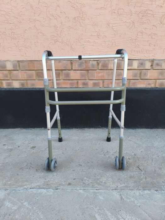 Продвм ходунки Б/у