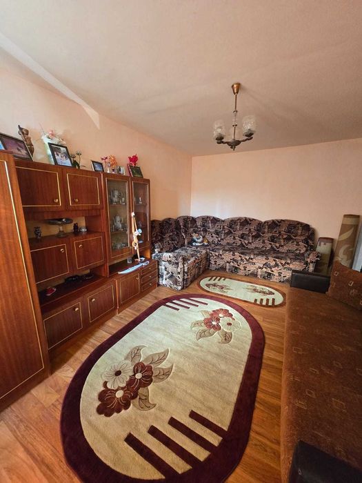 Apartament cu 3 camere