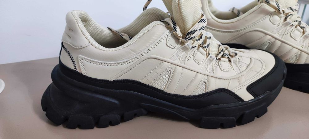 Adidasi Zara cu brant memory (superbi) - M 39 foarte comozi! Snikers