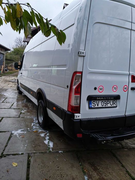 Autoutilitara Renault master