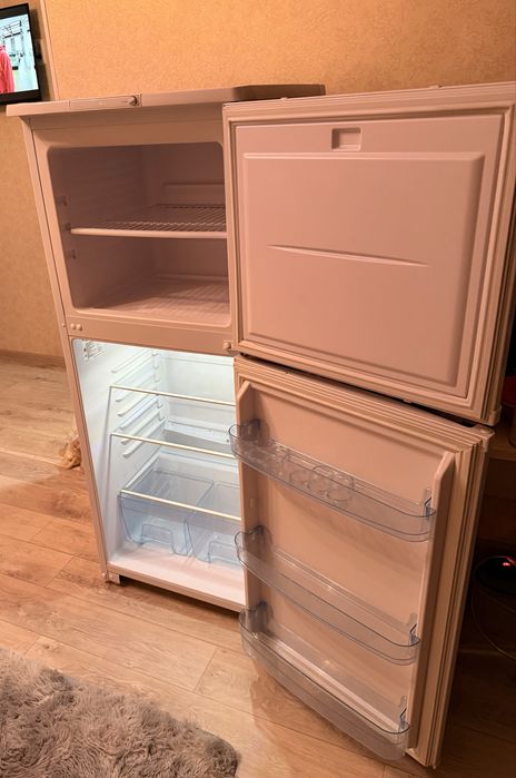 Продам холодильник Бирюса