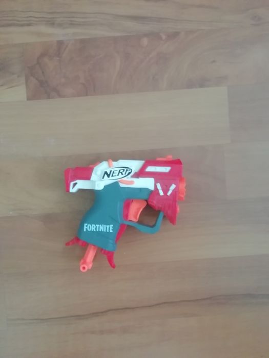 Pistoale de jucărie Nerf