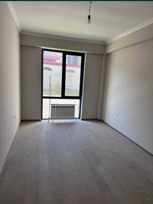 1 каватда 3 хоналик янги тамир квартира сотувда