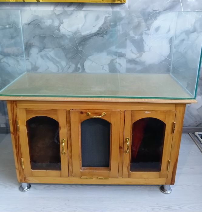 Аквариум с подставкой