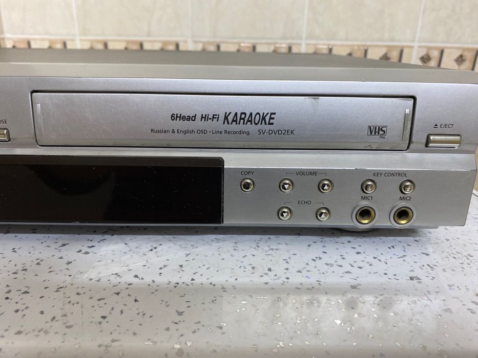 SAMSUNG DVD-проигрыватель/видеоплейер