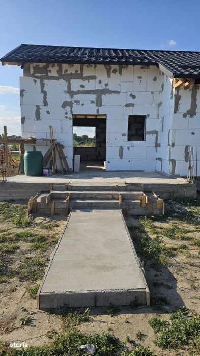 Casa in constructie de vanzare, 124 mp, zona Nord