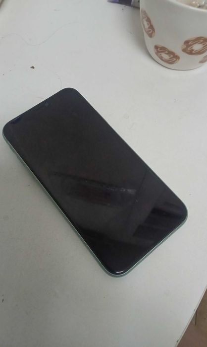 Продам Iphone 11