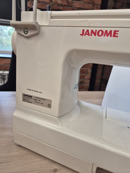 Шаейная машинка Janome, модель 394