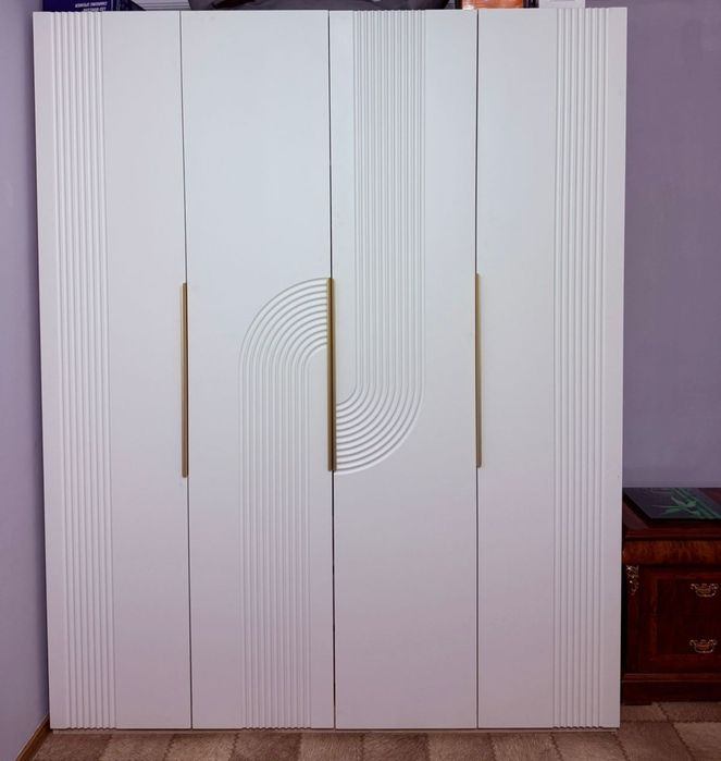 Продам шкаф в отличном состоянии