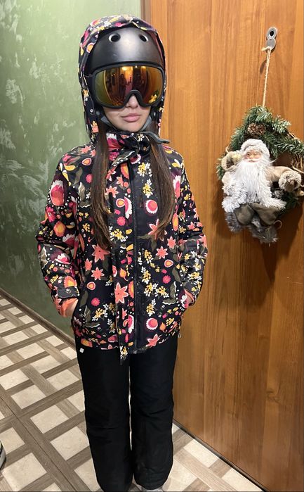 Ски екип момиче 10год 140 см