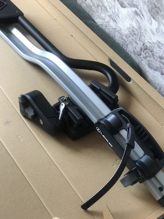 Велокрепление на автомобиль Lexus