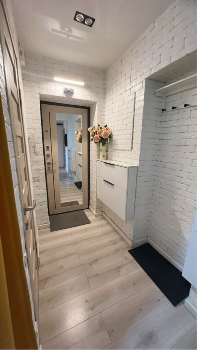 Продам квартиру с евроремонтом ремонтом