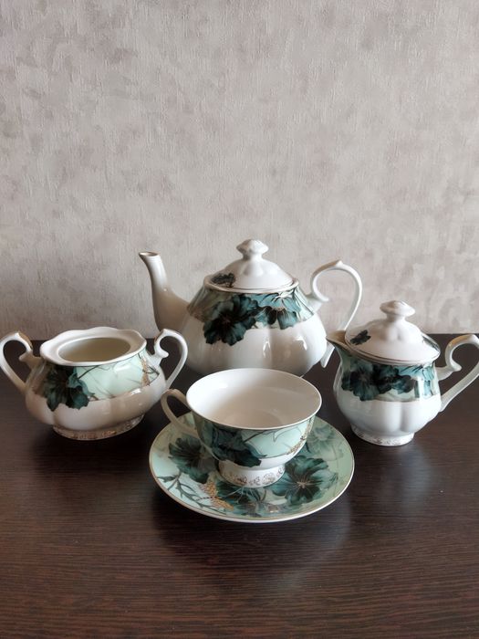 Продаю новый сервиз