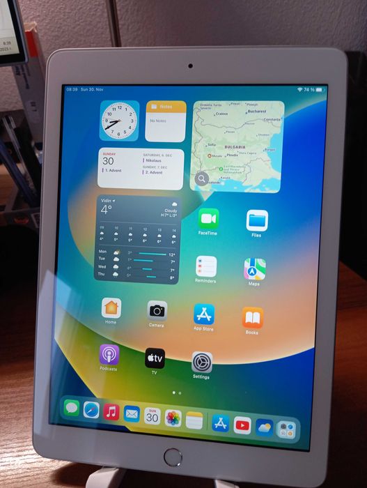 Таблет Apple iPad 5gen 9.7"  32GB WiFi