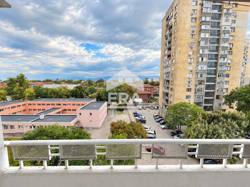 Дава се под наем Тристаен апартамент в Пловдив, Гагарин - 70 кв.м за 500 € - Снимка #4