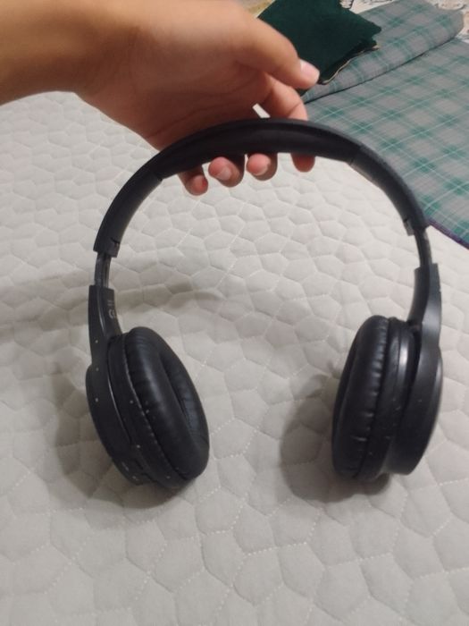 Продам наушники UNION BX14