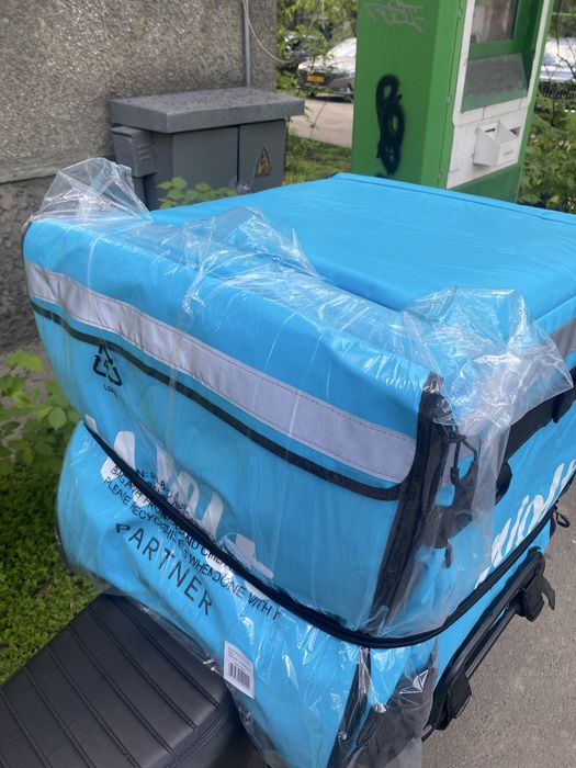 Продам нераспокованную сумку Wolt