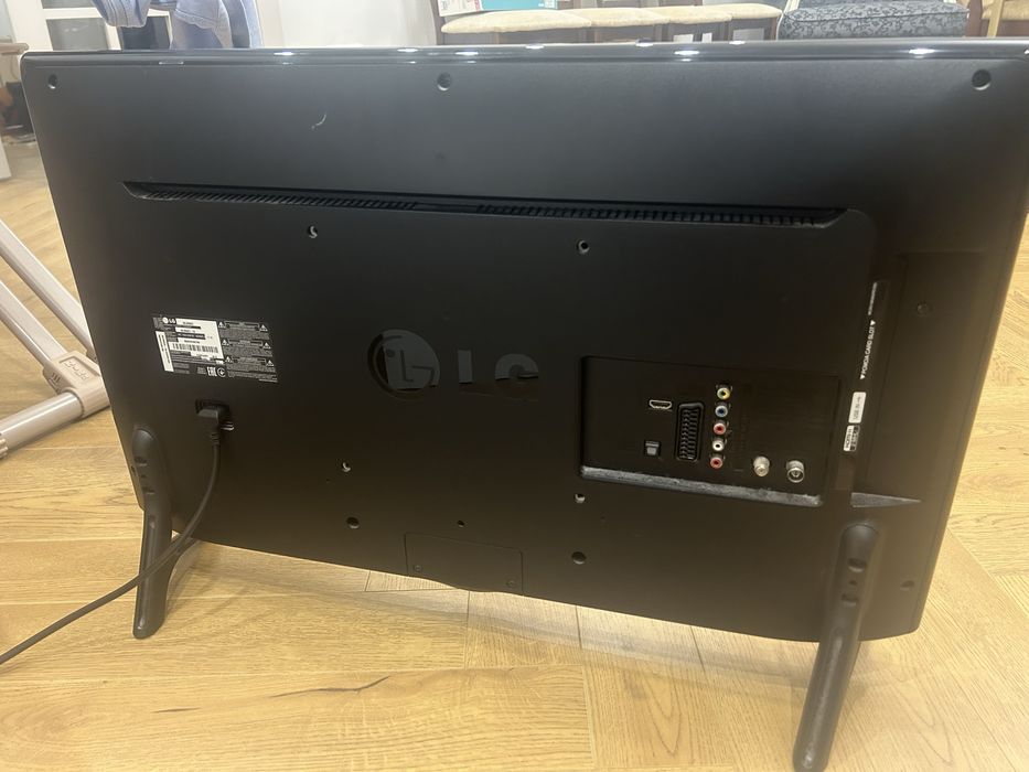 Телевизор LG 32LB552U