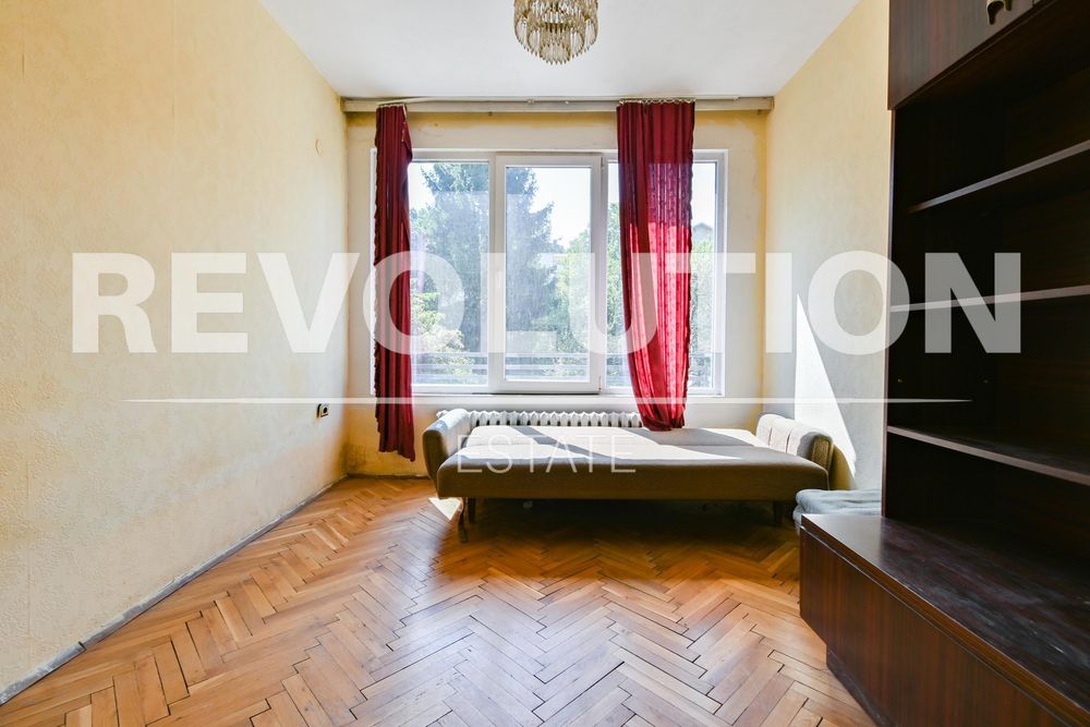 Дава се под наем Тристаен апартамент в София, Лозенец - 80 кв.м за 500 € - Снимка #2