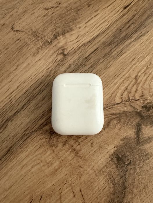 продам airpods наушники оригинал