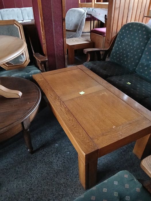 Холни масички от масивно дърво