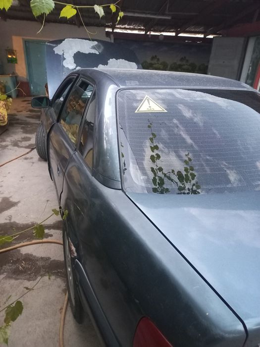 Продам Ауди 100.