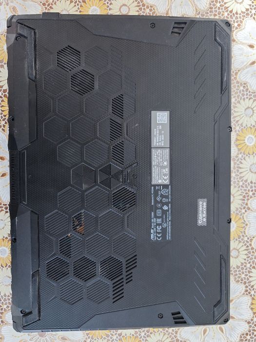 Продаю игровой ноутбук