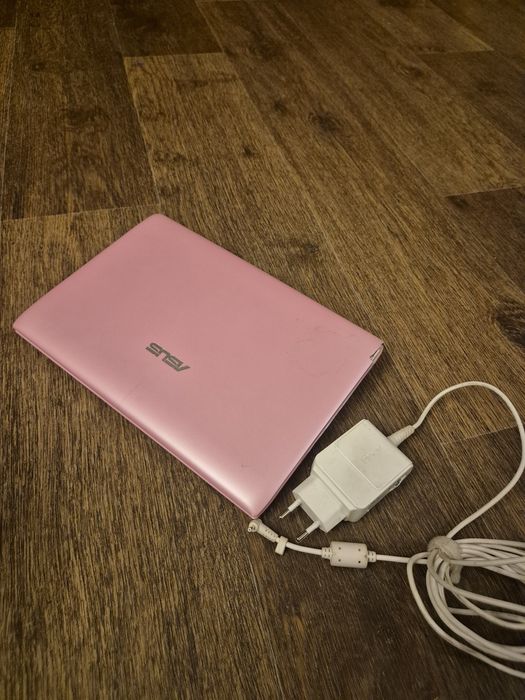 Продам нетбук Asus EeePc 1025C 2gb озу