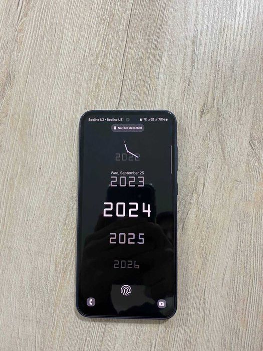 Samsung A35 holati yangi, zaryadchik o'shib beriladi