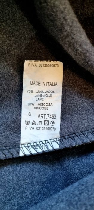 70% lână si 30% viscoză Made in Italy