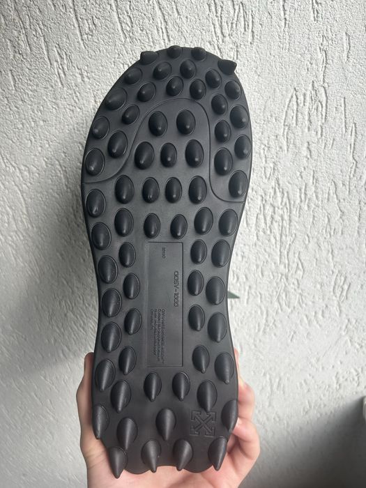 Off White Odsy 1000