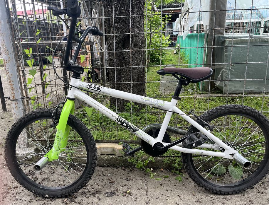 Bicicleta copii BMX
