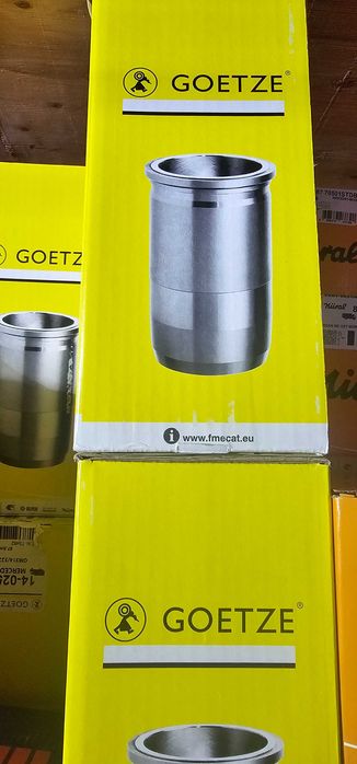 Мерседес 814-609   поршня, гильзы