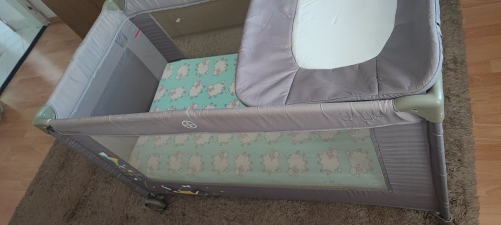 Бебешка кошара за сън