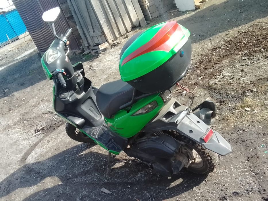 Продам скутер срочно