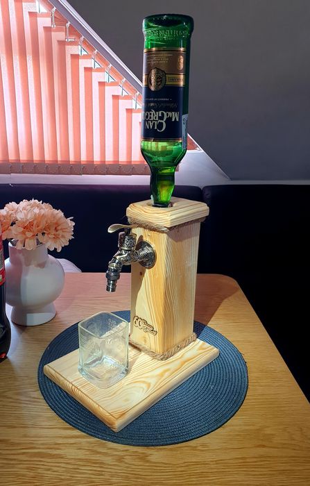 Диспенсър за алкохол